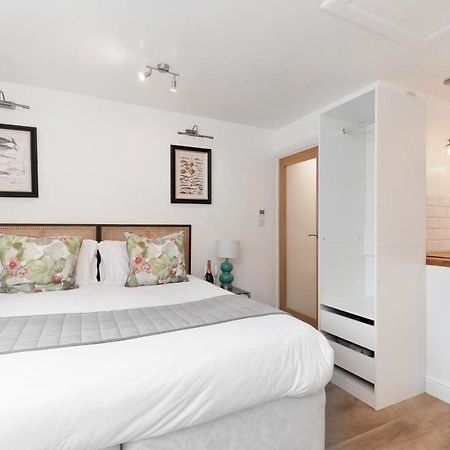 Modern Self Contained Studio Home Cheltenham Buitenkant foto