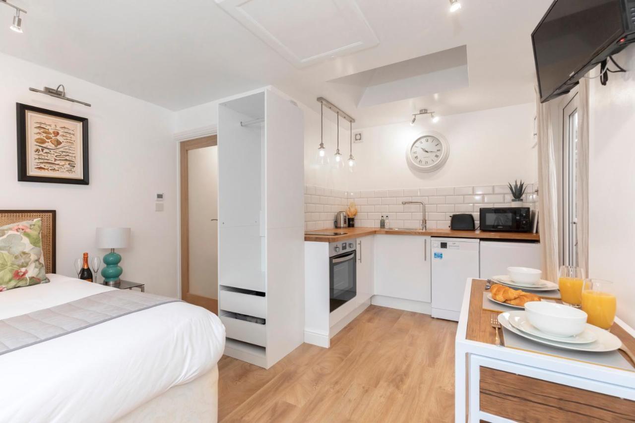 Modern Self Contained Studio Home Cheltenham Buitenkant foto